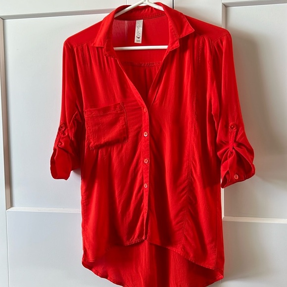 🌷Button Down Blouse by Chill 100% Viscose - Picture 1 of 11